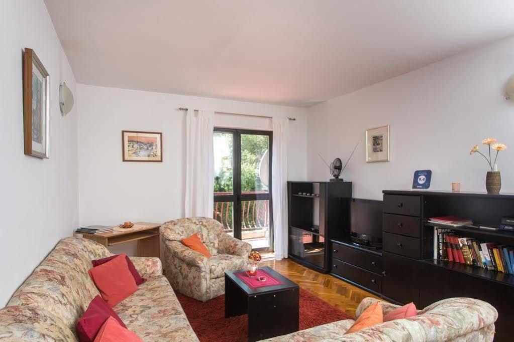 Apartment Ive มลินี ภายนอก รูปภาพ